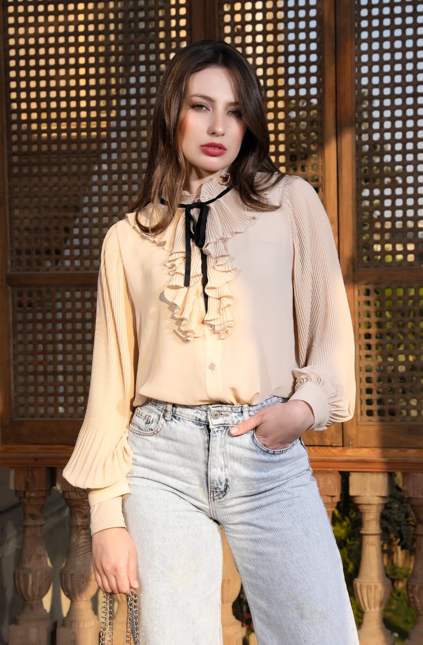 Velvet blouse Beige